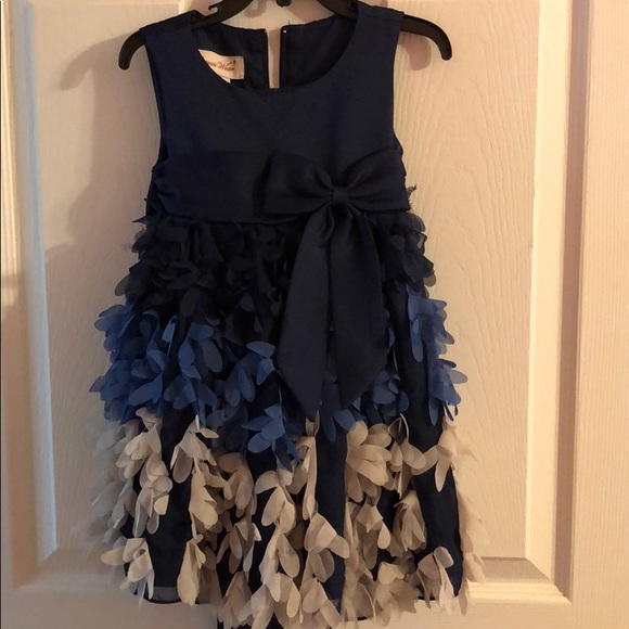 Lord & Taylor Other - Girls formal dress